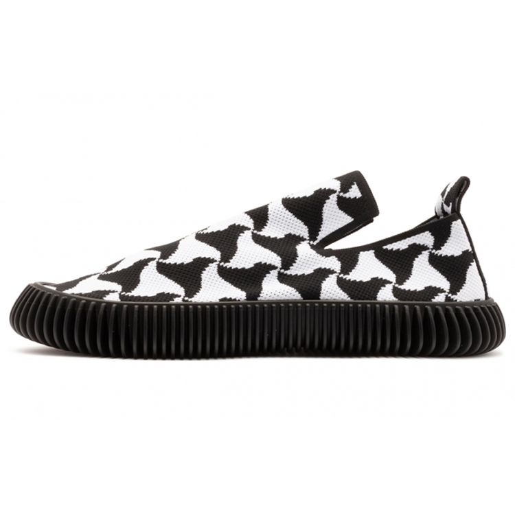 

Bottega Veneta Ripple Sneaker Wavy Triangle - Black Optic White Men Sneakers 690123-V1NW0-1486 43