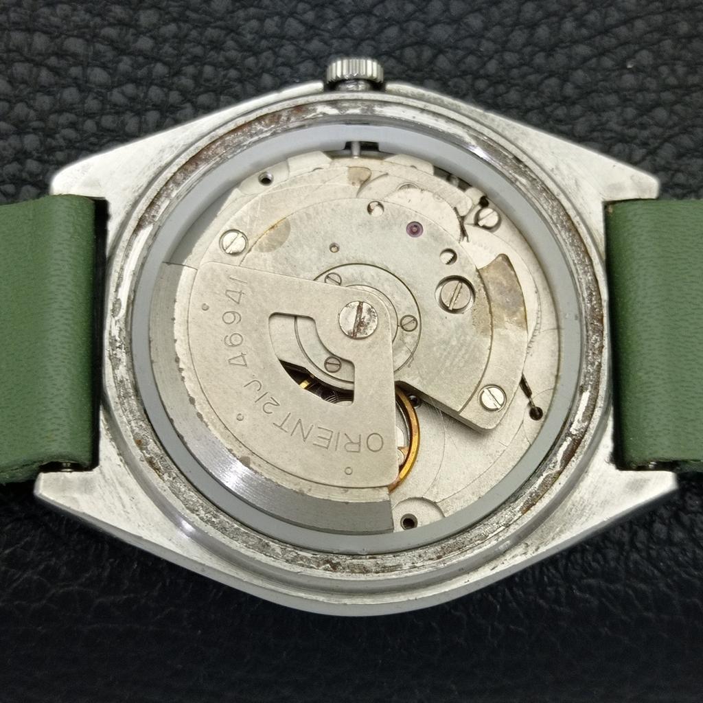 VINTAGE ORIENT AUTOMATIC 46941 JAPAN MENS GREEN COLOR DIAL WATCH a701806-5 R207-a701806