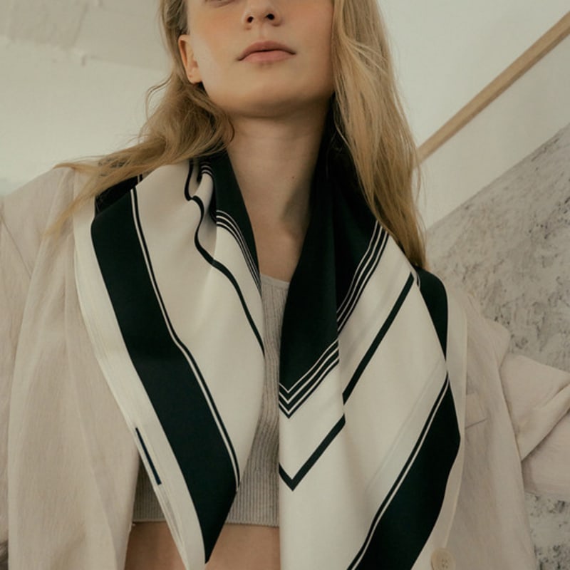 Saint Luxure Roan Black