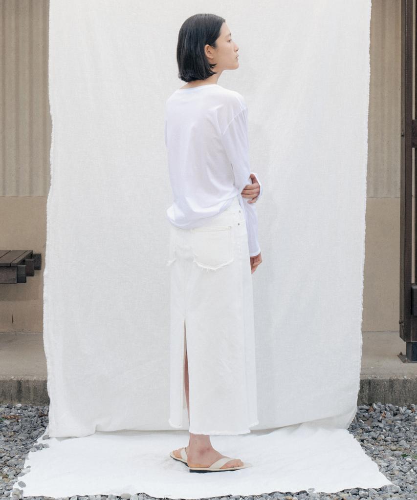 Step Around Edge Cutting Denim Skirt_White