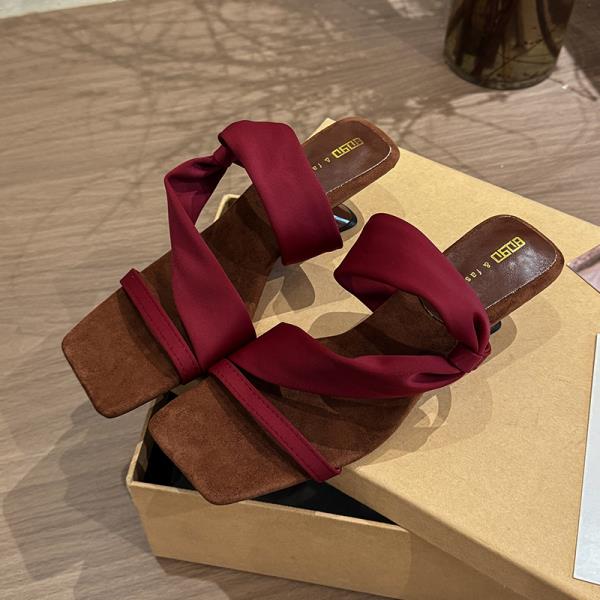 Fashion Square Toe Shoes Ladies' Slippers Women Heels On A Wedge Pantofle Luxury Slides Soft High 2025 Designer Rome Fashion On A Wedge