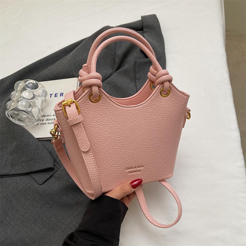 Hand Carry Fashion Bucket Bag Women's Korean Version Ins Shoulder Bag 2025 Spring New Simple Casual Portable Messenger Bag