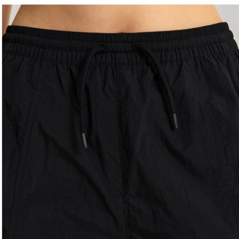 New Balance Club  W lightWeight 4 Part Woven Shorts nbnve2W422 19