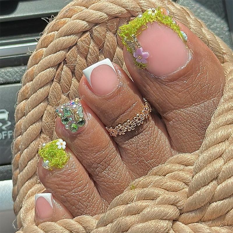 

Fresh European and American Floral Square Short Nail Art Pieces