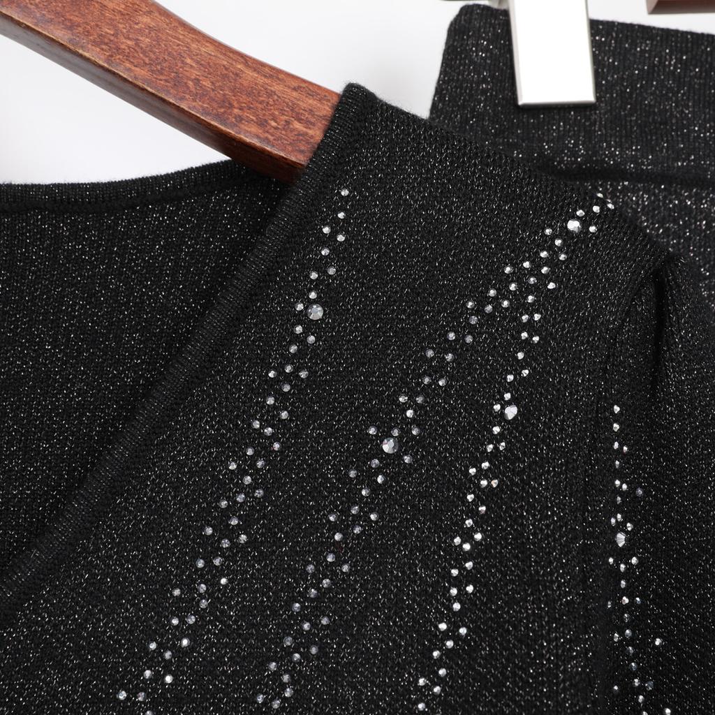 High-end quality in-stock spring and autumn new knitted internet-famous long-sleeve top + hip-hugging skirt set for women, 2619