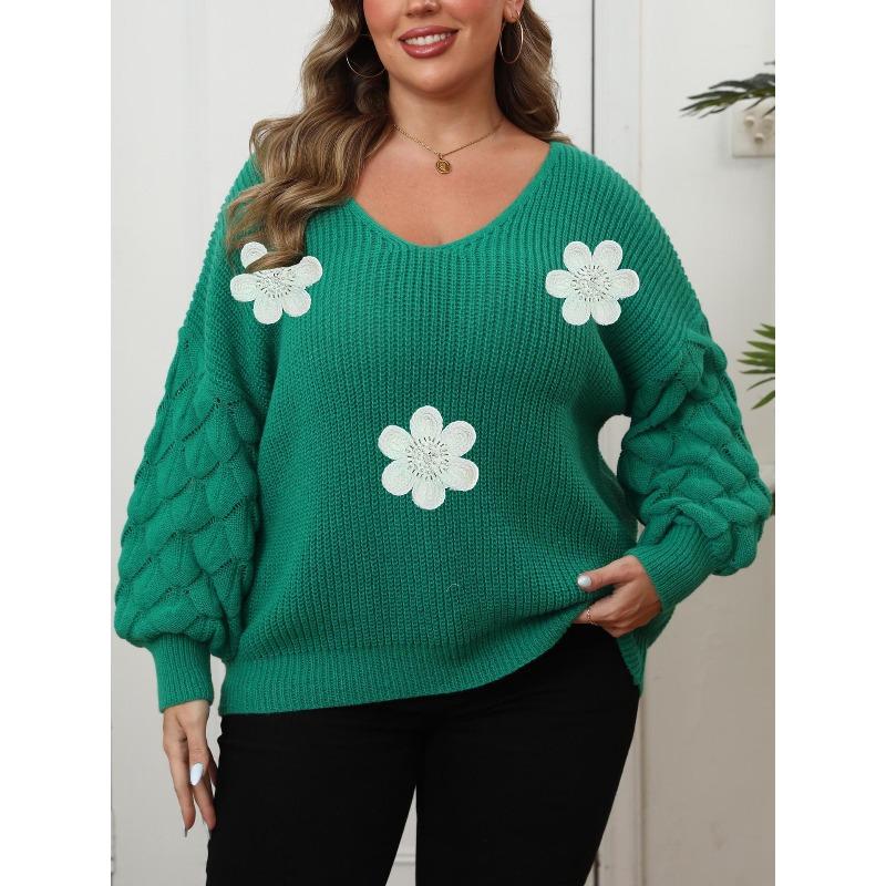 A Large-sized Sweater with Pineapple Sleeves and A Patchwork Base Layer, A Three-dimensional Flower Patchwork Pearl Embroidery Pullover for Women