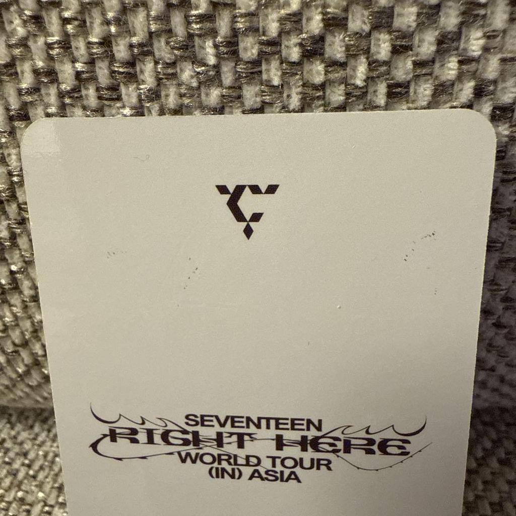 [USED] seventeen singapore caratzone seungkwan