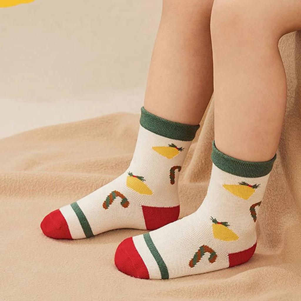 Kinderweihnachtssocken, Wadenhohe Socken, Und Winterrote Socken, Studenten-Cartoon-Weihnachtsgeschenke