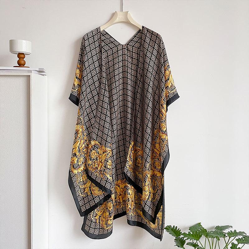 Contrasting Color Pattern Split Shawl Female Design Sense Ethnic Style Thin Sunscreen Simulation Silk Scarf