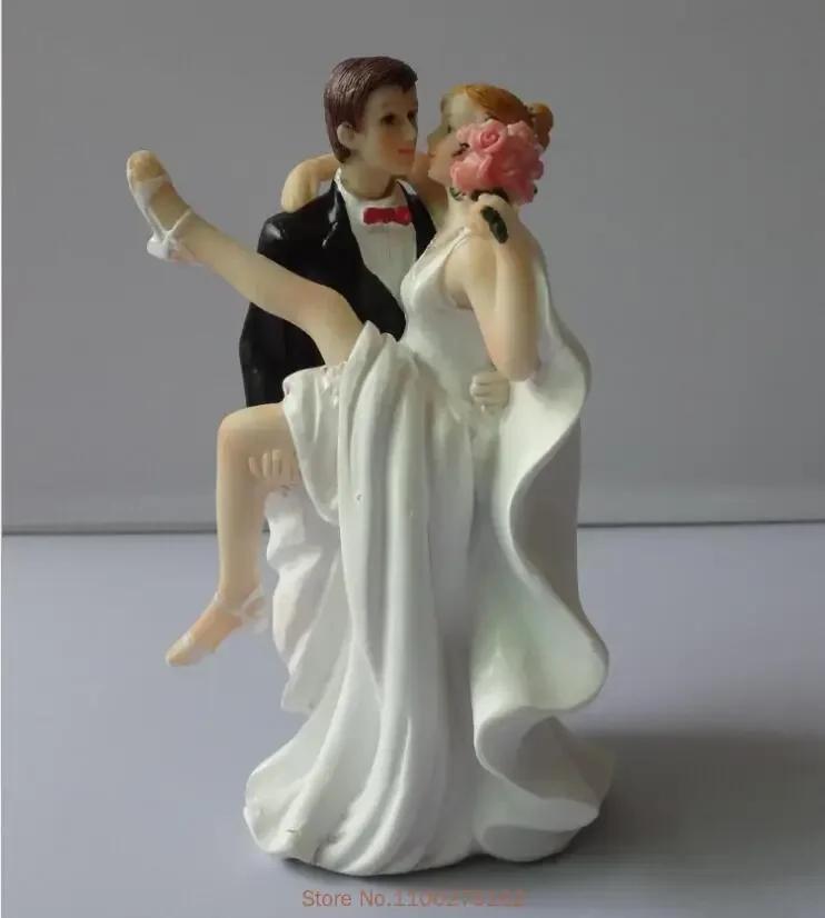 Topper divertenti per torta nuziale Bambole Romantici Sposi Figure Stand Topper Decorazioni Forniture Sposarsi Statuetta in Resina