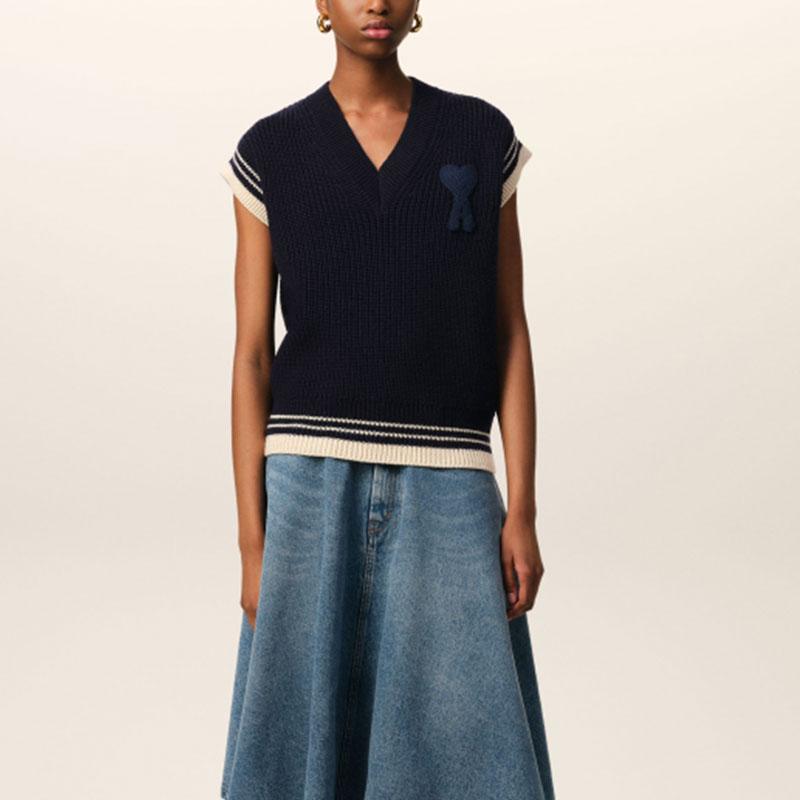 AMIPARIS Heart Letter Logo V-Neck Pullover Striped Color Block Wool Knit Vest Unisex Vest Navy-Blue UKS768KN0068-4011