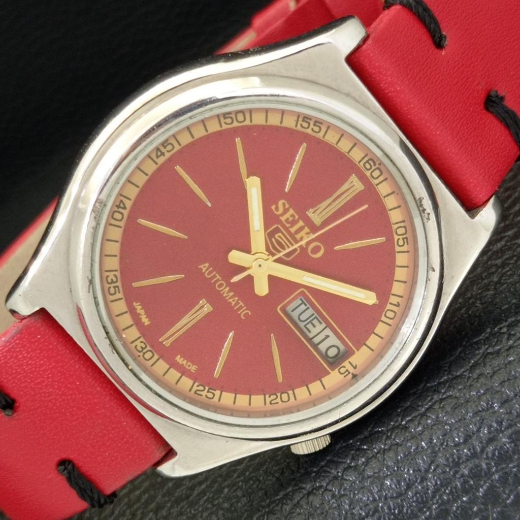 

USED VINTAGE SEIKO 5 AUTOMATIC JAPAN MENS RED COLOR DIAL WATCH a434949-2 R122-a434949