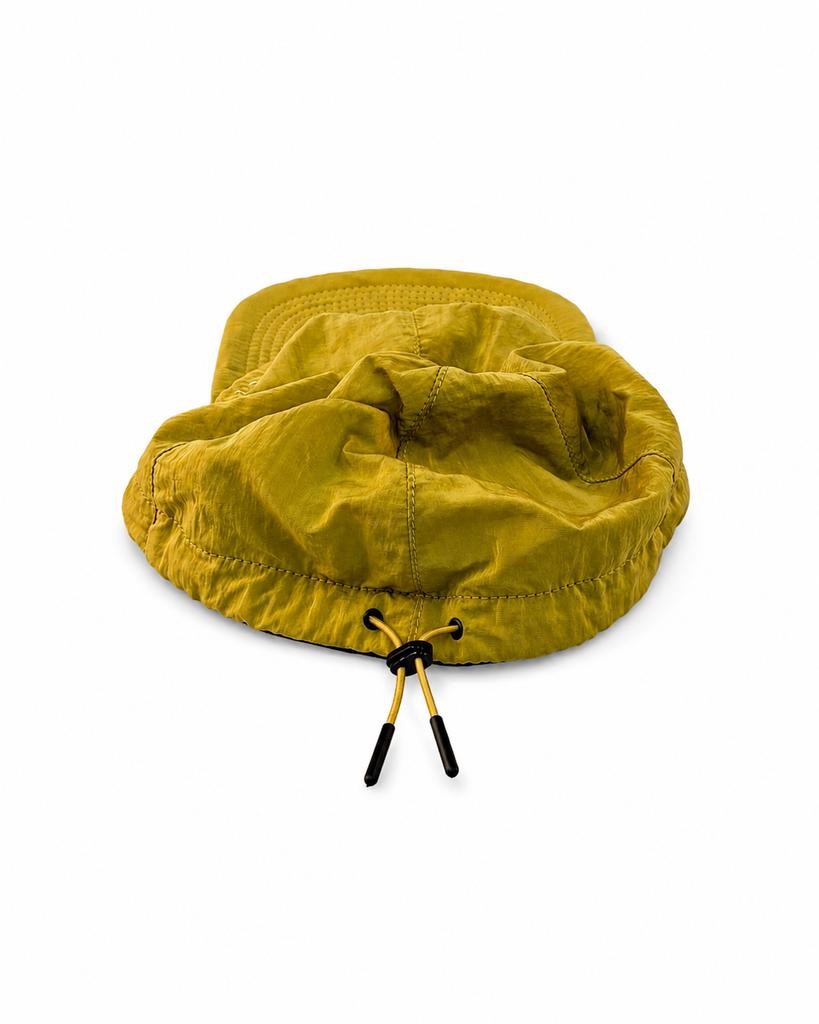 KEEP IT IN A SET Nylon Short Brim Runner'S Cap (Mustard)