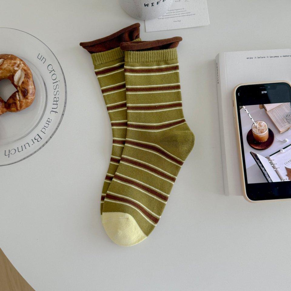 Trendy Autumn and Winter Rolled-up Double-screw Striped Mid-calf Socks for Women, Double-layer Loose, Non-tight-fitting, School-style Pile Socks