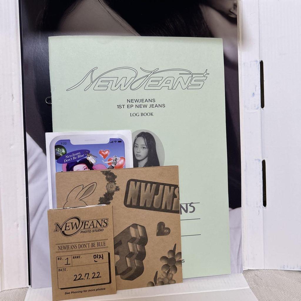 [USED] NEW JEANS Bluebook Minzy Ver. and Penlight