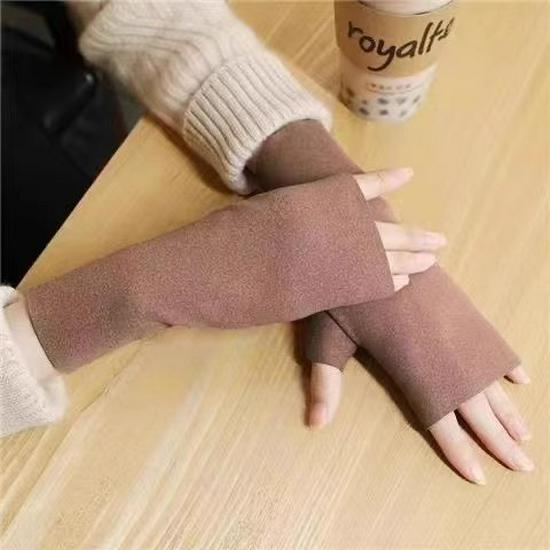 Women's and Men's Autumn/Winter Self-Heating Half-Finger Touchscreen Gloves with Velvet Lining