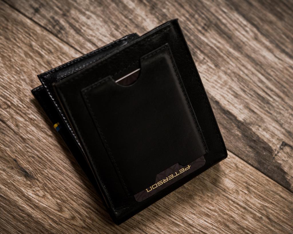 Peterson Men's Leather Landscape Wallet with RFID
