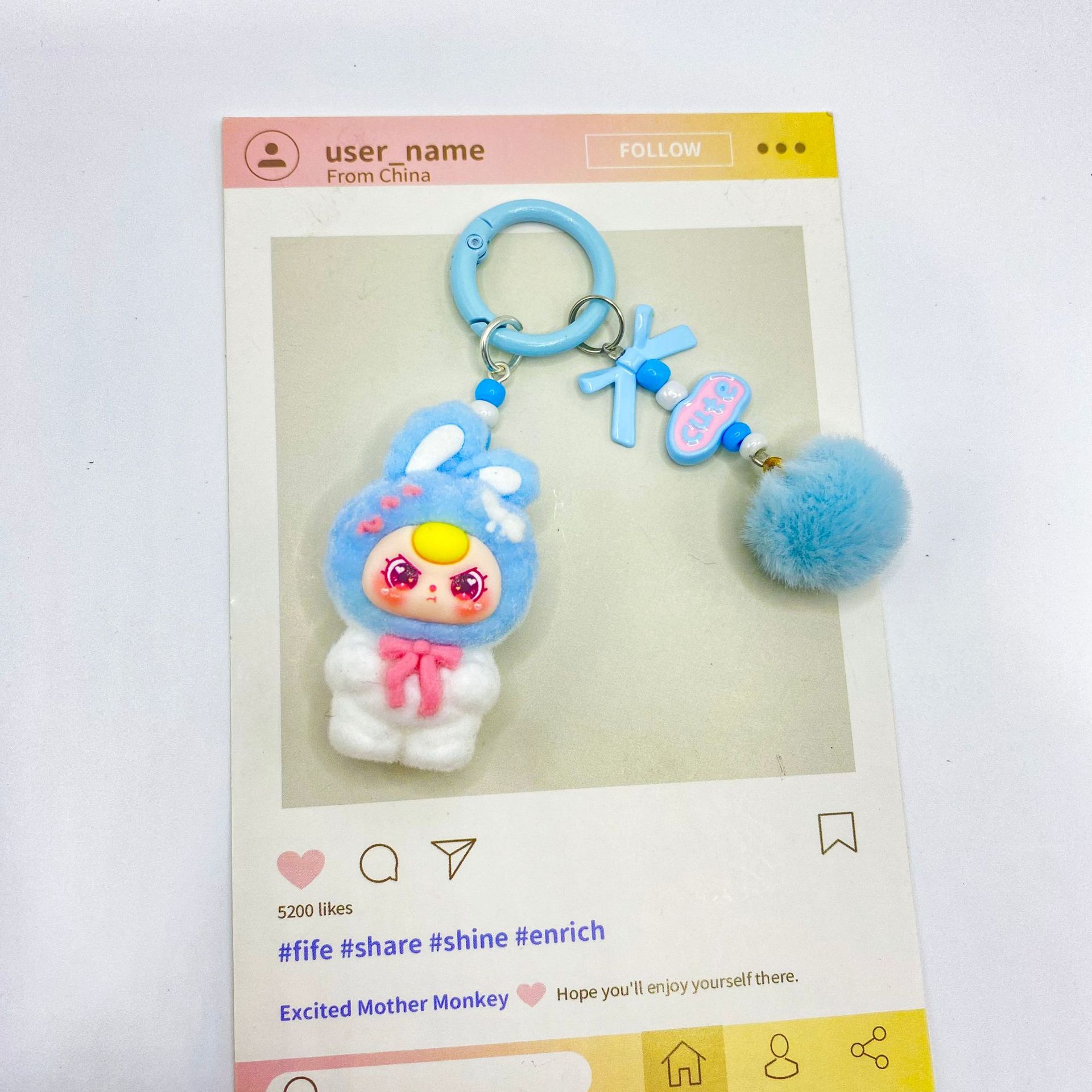 

Флокированный Градиентный Переход Стоящий Малыш Трехлетний Милая Зерновая Кукла Маленький Подарочный Брелок для Ключей Автомобиля Милый Малыш