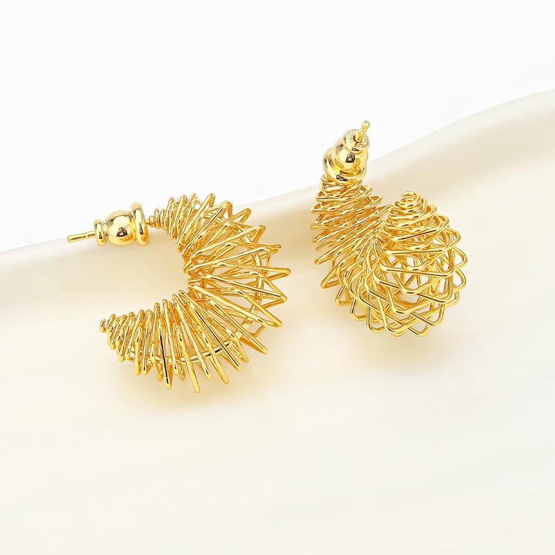 18K gold-plated stainless steel hedgehog stud earrings light luxury niche design steel wire + hollow earrings earrings