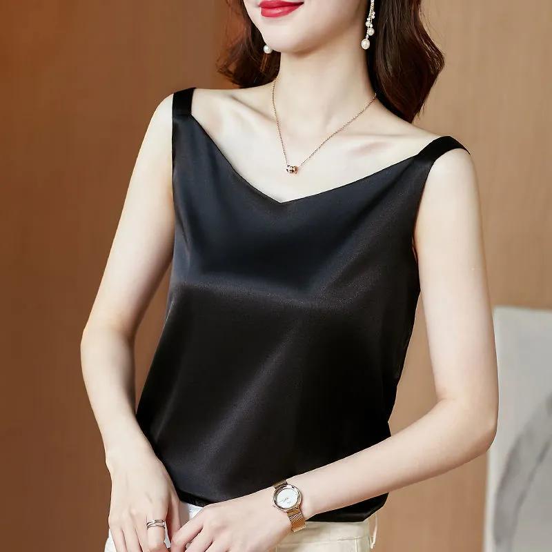 

Women s Spring/Summer Korean-Style Satin Blouse with Lace Embroidery, V-Neck Print Top XXS чорний