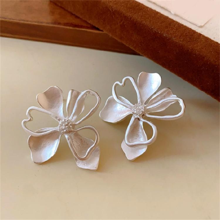 Böhmische Stilblumenohrringe Geometrische Hängeohrringe für Damen Suchen Sie Einzigartige Designs Mode-Statement-Stücke
