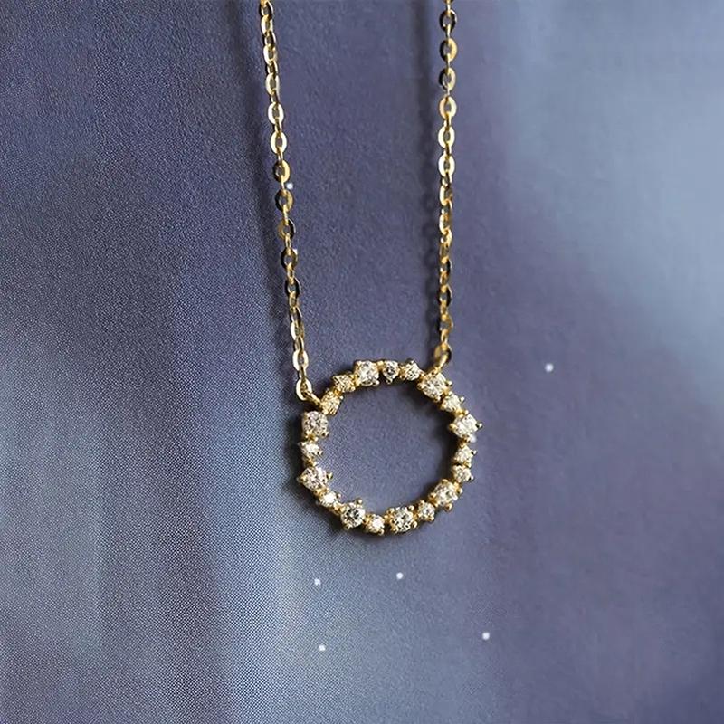 Huitan Shinning Circle Pendant Necklace Lady Engagement Jewelry with Bright Cubic Zirconia Silver Color/Gold Color Accessories