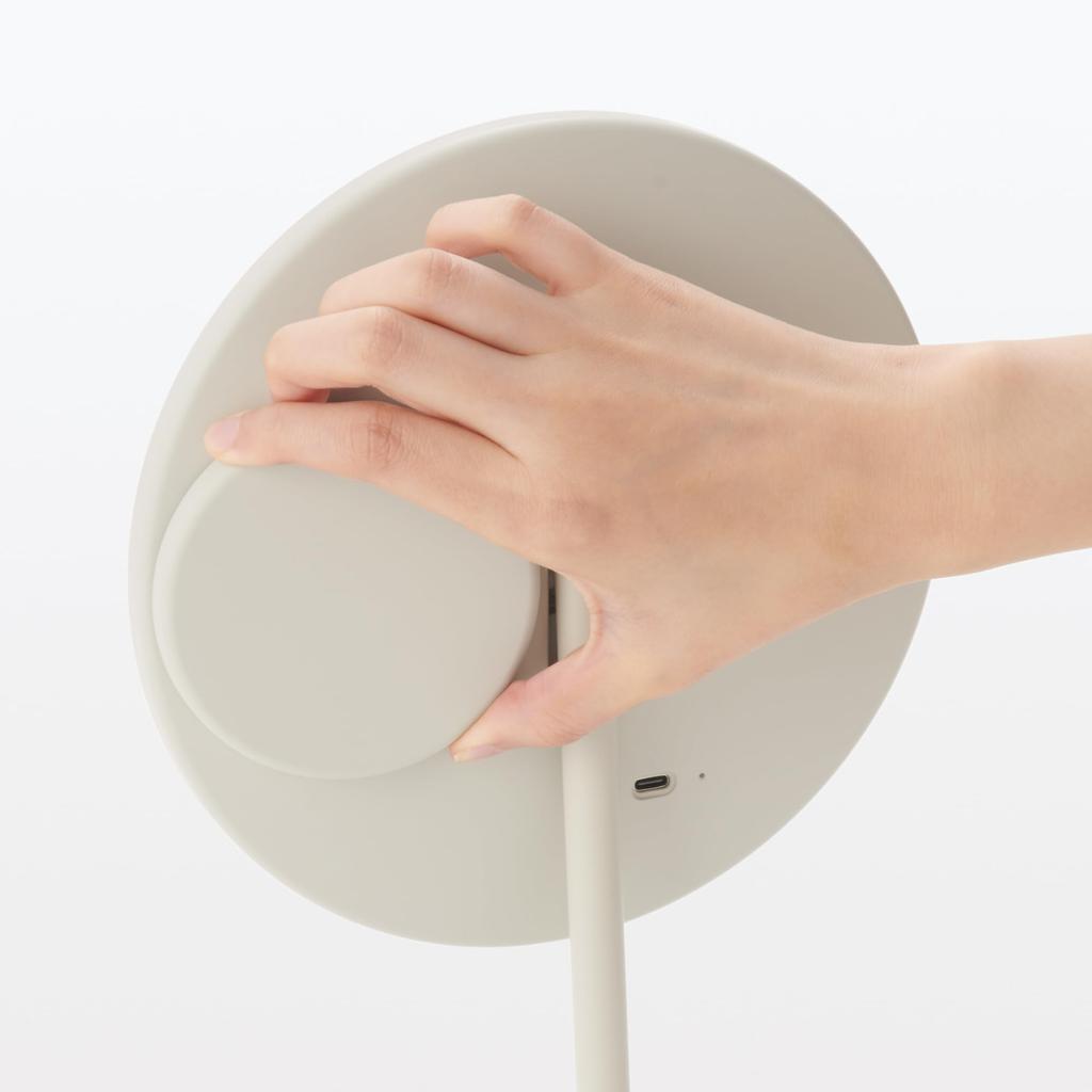 MUJI Kabelloser LED-Lichtspiegel mit 5-facher Vergrößerung LA1TIA4A MJ-LMR1