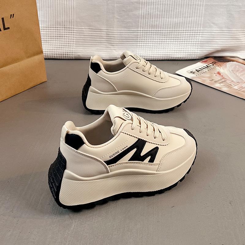 2025 Spring New Fashion Thick Sole Heightening Trend Letter Versatile Women's Casual Shoes Sports Board Shoes Women 2513