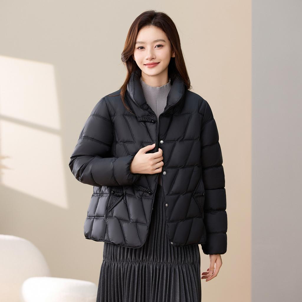 Women's Loose Stand-up Collar Coat In Autumn and Winter Is Slim and Cotton-padded Jacket In Chinese Style.