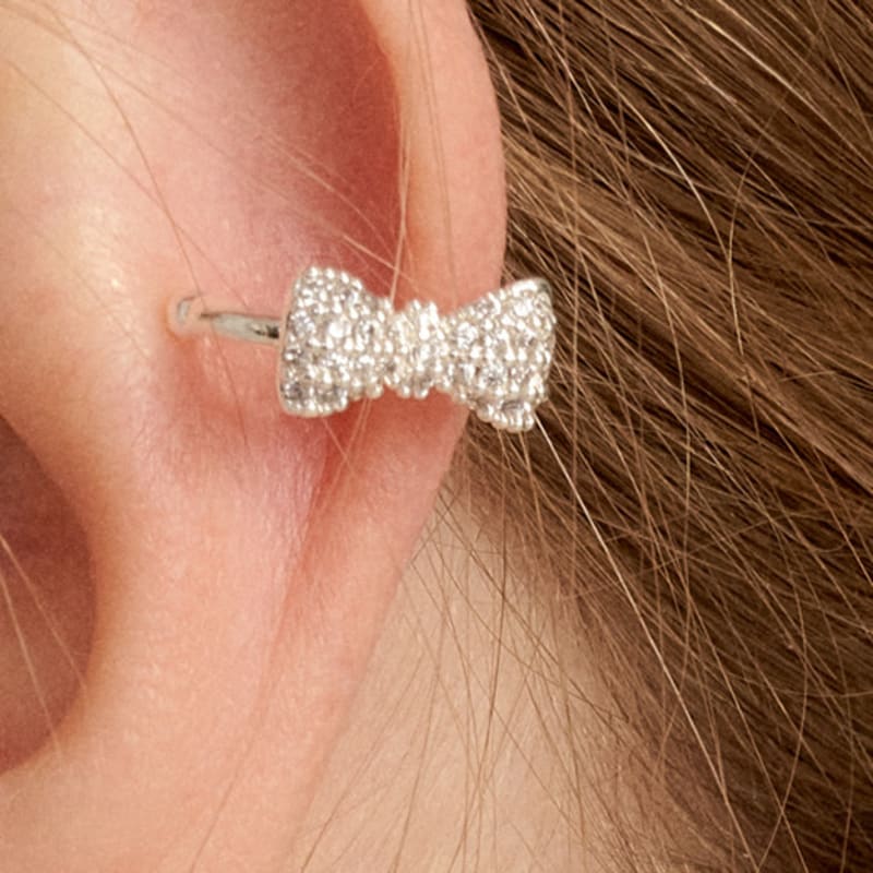 UNI.J [Ie379]Crystal Petit Silver Earcuff