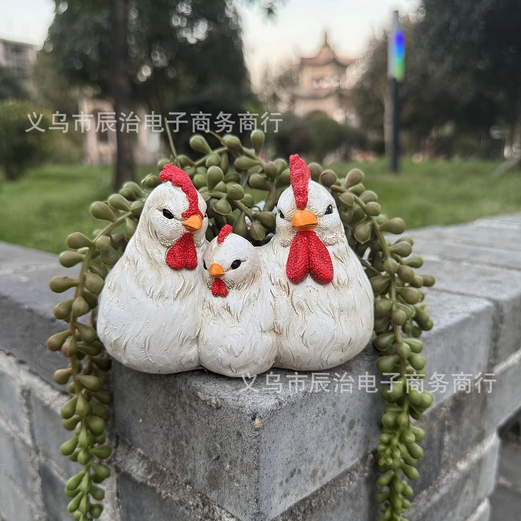 New three chickens, resin chicken, family chicken statue, home courtyard, farm kitchen, decorative animal statue