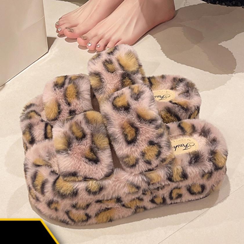 Fashion Korean Double band fur slides female warm fluffy platform shoes thicken soled winter fleeces slippers women shearling pantufa