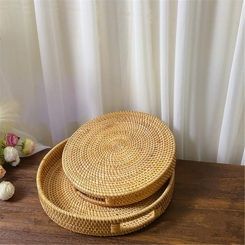 Multipurpose Handcrafted Fruit Rattan Tray Round Wicker Designs with Convenient Handles Convenient for Kitchen Use