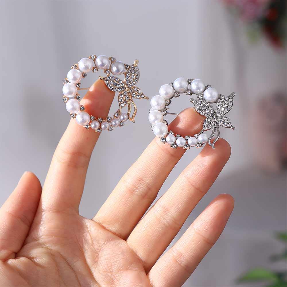 Elegant Wreath Butterfly Brooch Baroque Rhinestone Circle Brooches Circle Butterfly Brooch  Girls