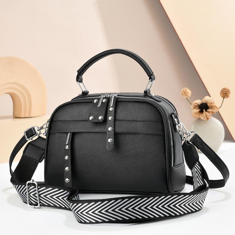 Women's Bag Fashionable Versatile Luxury Shoulder Bag High Quality Trend Ladies Shopping Handbag Womens Small Square Bag