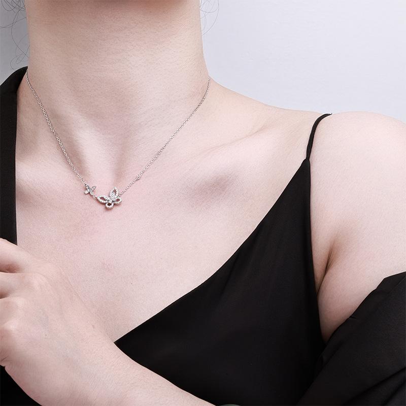 Shiny Rhinestone Butterfly Necklace Women Light Luxury Design Clavicle Chain