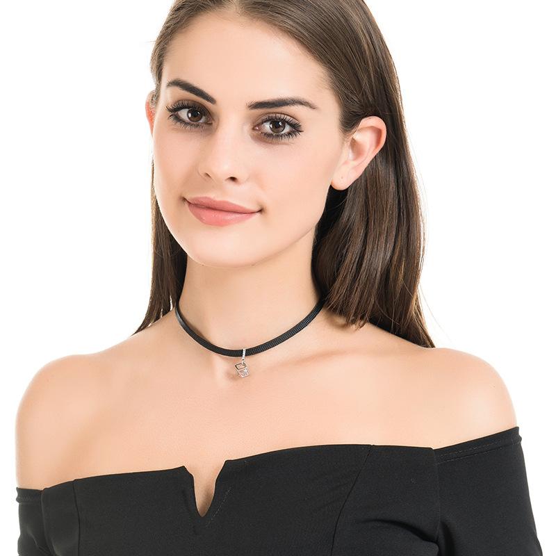 Korean Fashionable Inspired Love Cube Choker Necklace For Women Ideal Gift For Occasions