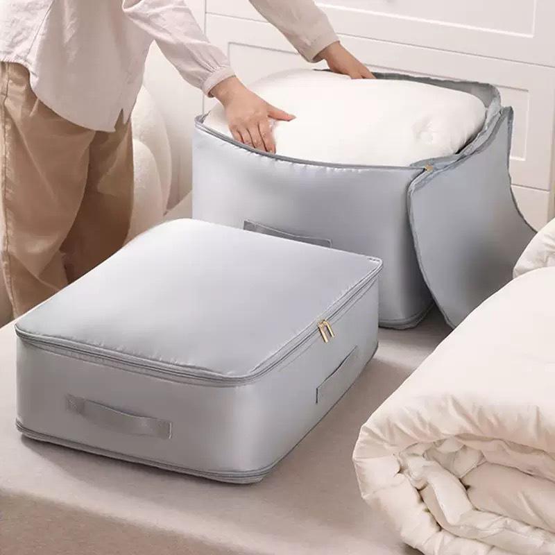 Large Capacity Down Comforter Compression and Storage Bag – Dustproof, Moistureproof Organizer for Quilts, Clothing, and Moving.