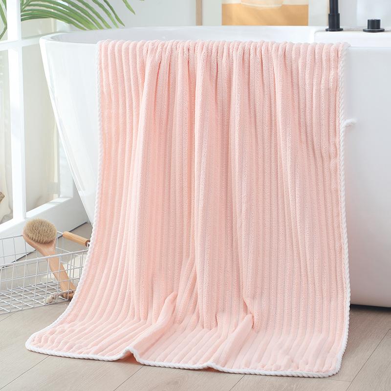 Cloud Grid Coral Fleece A Bath Towel, Quick-drying Wrap Towel, Enlarged and Thickened Household Bath Towel