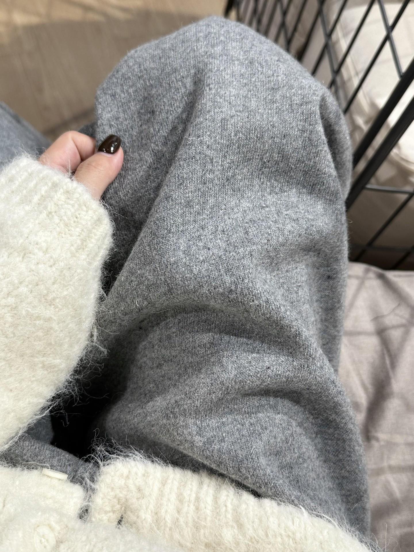 

Premium Versatile Slimming Fleece-Lined Wool Pants Medium светло-серый