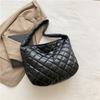 Stylish Canvas Tote Bag For Women With Unique Design Spacious And Trendy For Daily Use