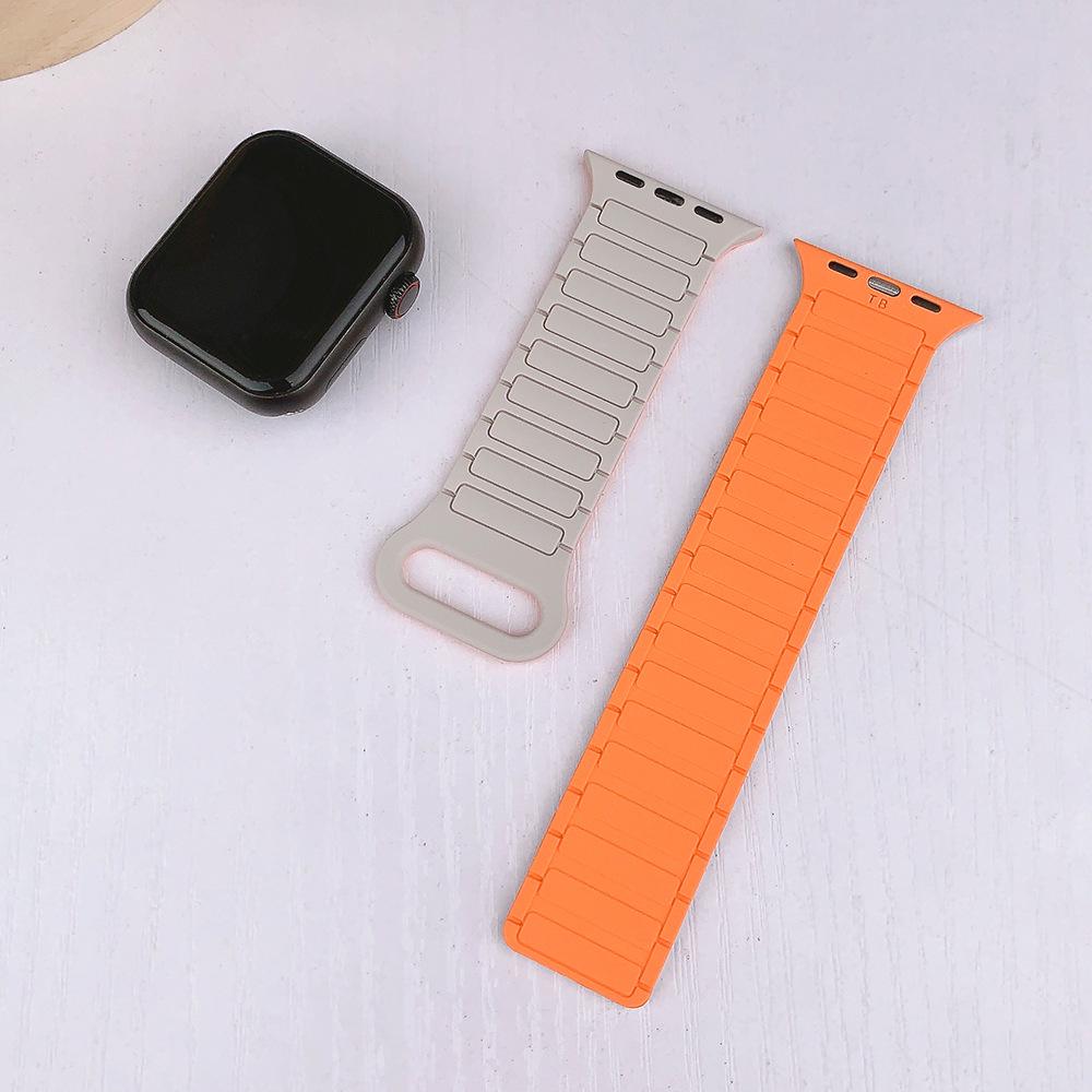 Second-Generation Magnetic Silicone Strap for Apple iWatch (38/40/41mm) - Three-Link Design