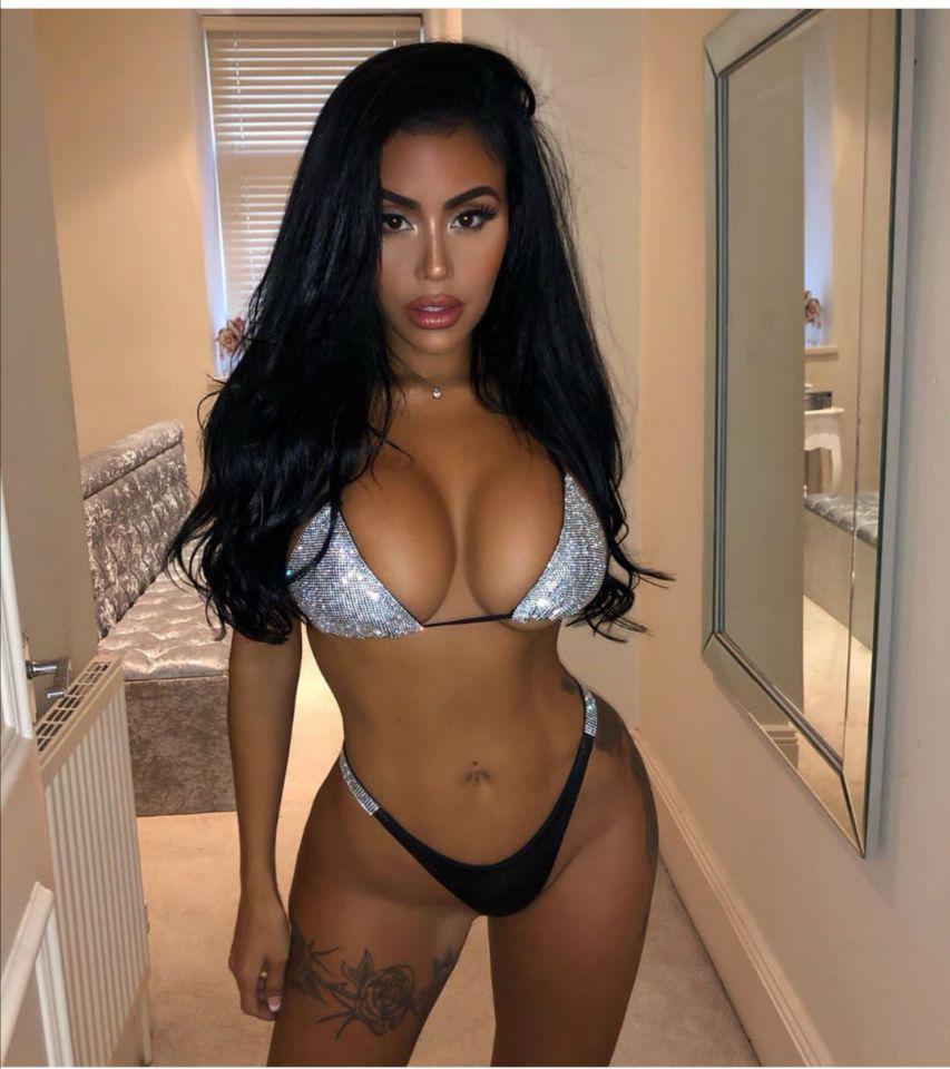 

Жіночий сексуальний купальник бікіні з низькою посадкою та блискучими стразами Large