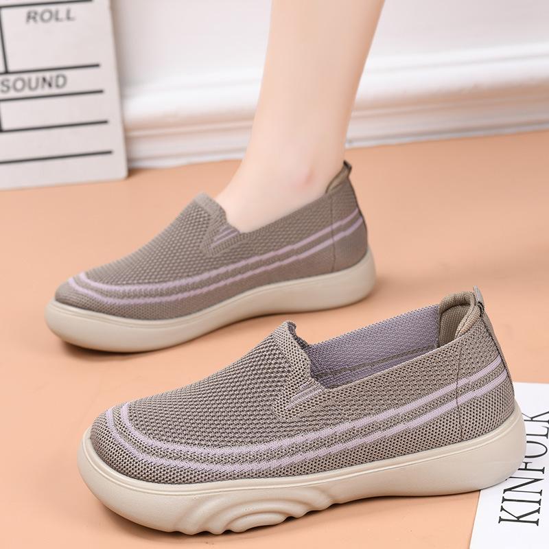 Spring and Autumn Old Beijing New Women's Shoes Fashion Casual One-pedal Mom Shoes Lightweight Flat Bottom Non-slip Comfortable Walking Shoes