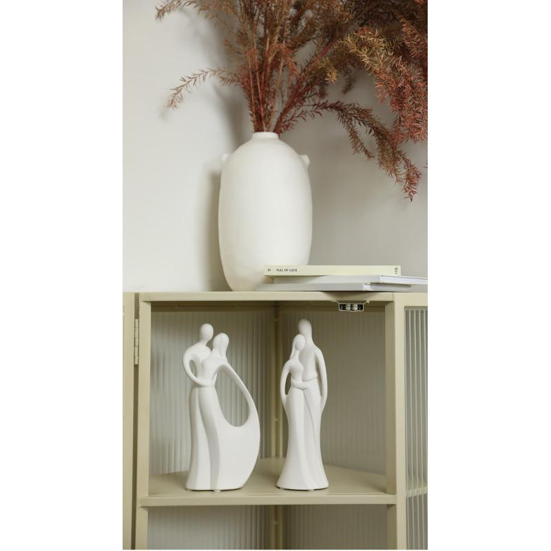 Nordic Modern Ceramic Couple Art Ornaments Home Furnishings Living Room TV Cabinet Wedding Gifts Soft Decorations
