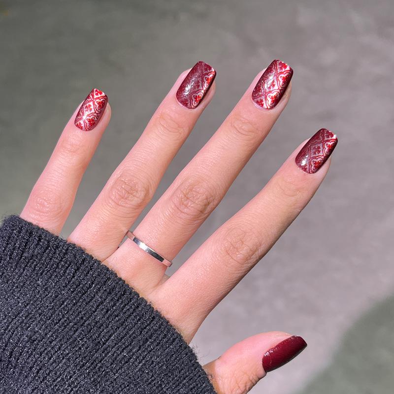 

Винтажные носибельные ногти «Кошачий глаз» с китайским узлом - Насыщенно-красные, Съемные, Продвинутый нейл-арт для Нового года 2025 Handmade Nails S#10 pcs/bag