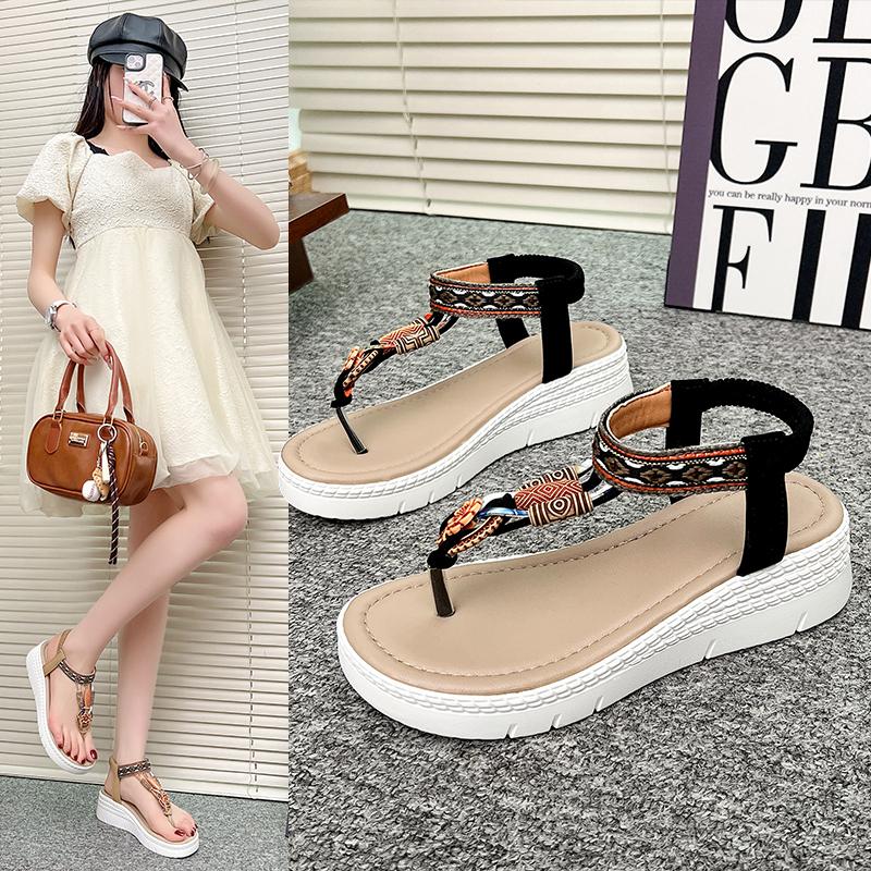 2025Plus Size Bohemian Style Flat Sandals for Women Summer Casual Comfortable Beach Shoes Femme Soft Boottom Footwear