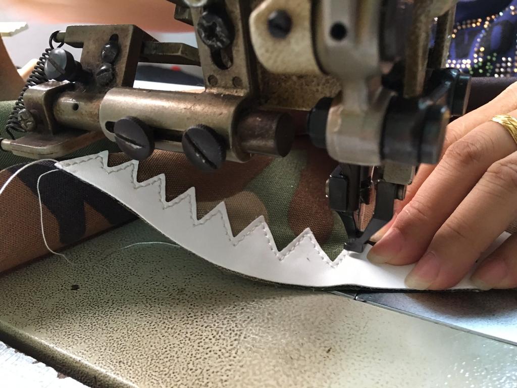 MORN CREATIONS Shark Backpack, LL Size, CAM