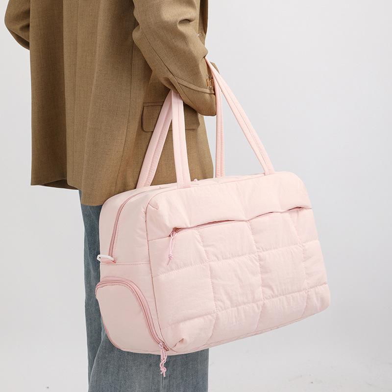 New Minimalist Cloud Fitness Bag for Women, Fashionable, Lightweight, High-end Yoga Bag, Solid Color, Short Distance Travel Shoulder Bag