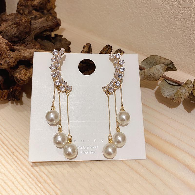 Silver Needle Twisted Diamond Pearl Stud Earrings - Elegant, Versatile Korean Style for Evening Wear